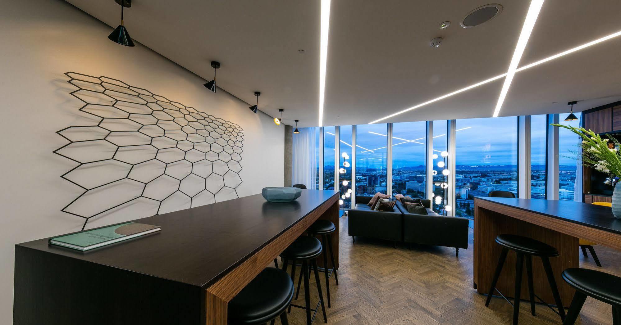 Tower Suites Reykjavík Zewnętrze zdjęcie